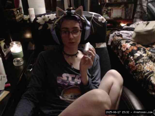Shaved white, Shaved babes, Group chat for 40 tokens, Full privates for 90 ..., Pvtjoi 2
