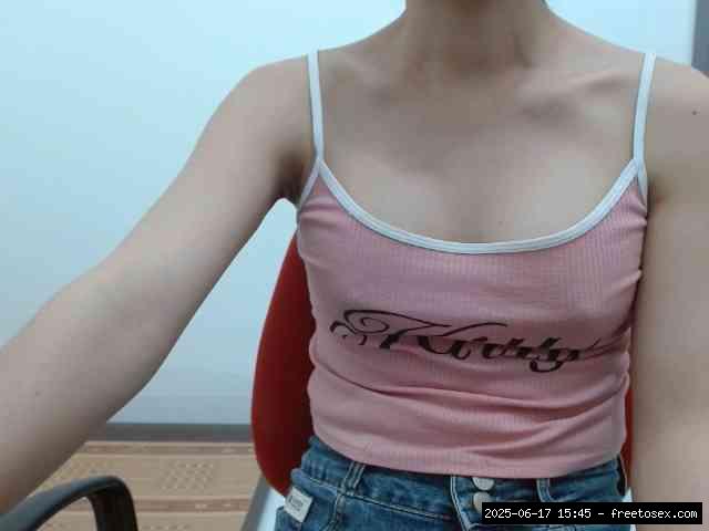 Group chat for 40 tokens, Full privates for 90 tokens, Privates for 90 toke..., fisting 3