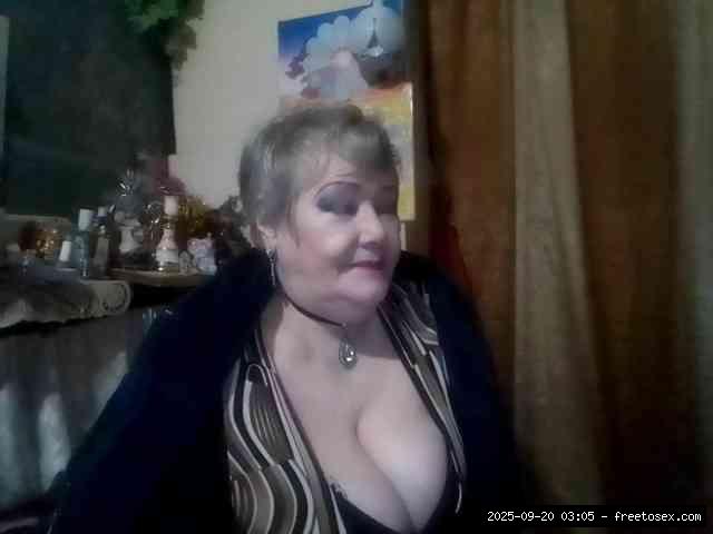 Group chat for 20 39 tokens, Full privates for 90 tokens, Privates for 60 8..., ukrainian grannies 15