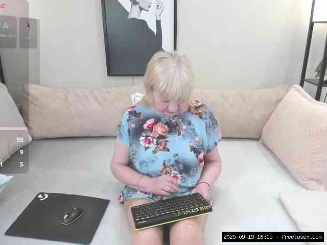 Shaved white, Shaved grannies, Group chat for 40 tokens, Full privates for ..., venezuelan grannies 3