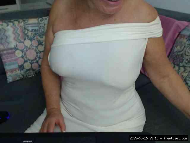 Shaved white, Shaved grannies, Group chat for 40 tokens, Full privates for ..., Housewifes Grannies 4