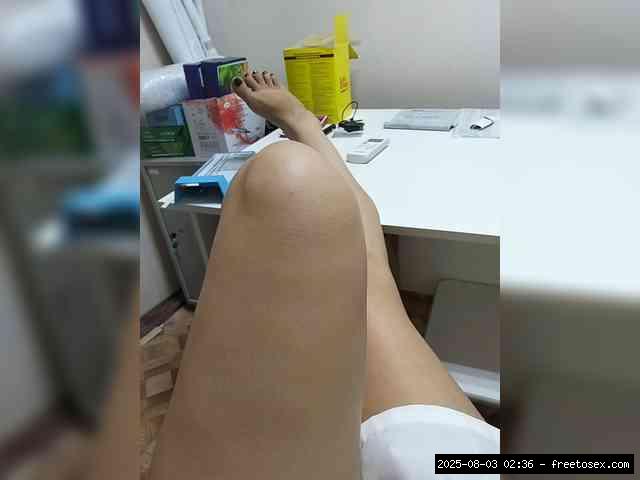 Shaved white, Shaved mature, Group chat for 40 tokens, Full privates for 90..., Games 8