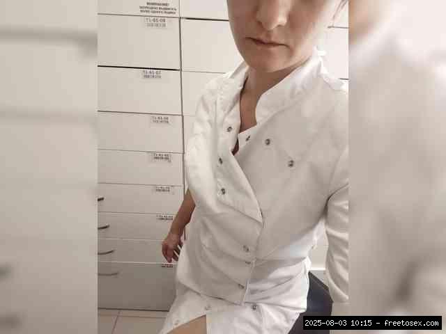Shaved white, Shaved mature, Group chat for 40 tokens, Full privates for 90..., privates white 1