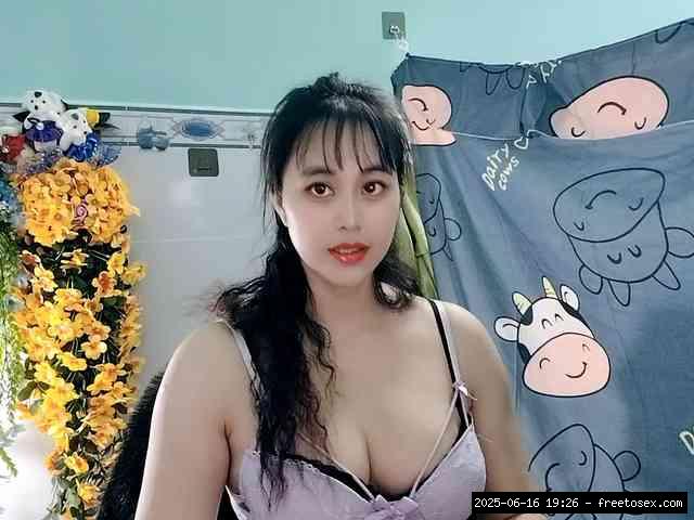 Group chat for 20 39 tokens, Full privates for 30 59 tokens, Privates for 3..., anal young 13