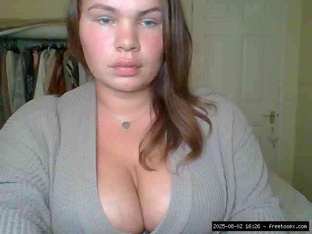 Shaved white, Shaved babes, Group chat for 40 tokens, Full privates for 90 ..., rubbing 15