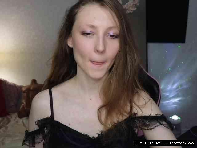 Shaved white, Shaved babes, Group chat for 20 39 tokens, Full privates for ..., Skinny Babes 10