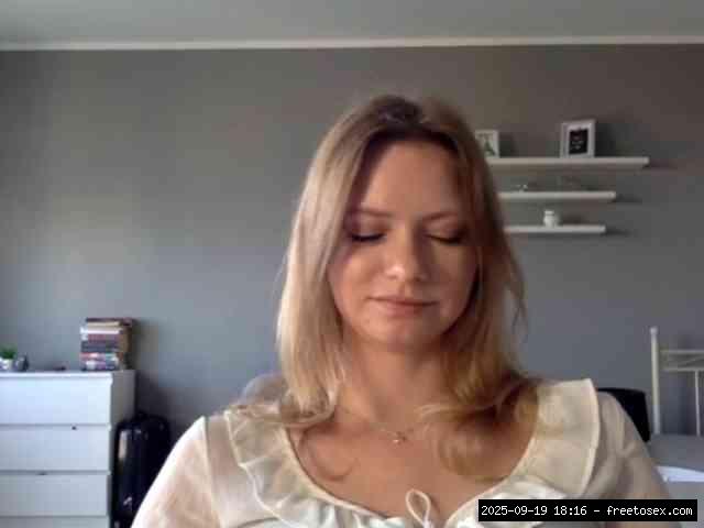 Shaved white, Shaved babes, Group chat for 40 tokens, Full privates for 30 ..., friendly 5