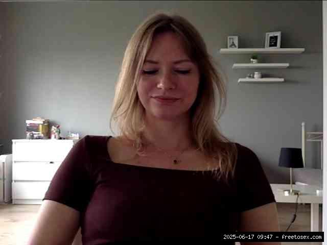 Shaved white, Shaved babes, Group chat for 40 tokens, Full privates for 30 ..., Denial 2