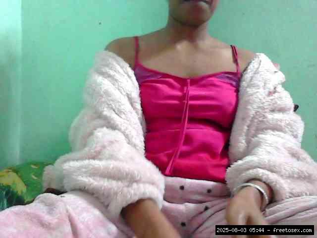Group chat for 20 39 tokens, Full privates for 90 tokens, Privates for 60 8..., Anal Fisting 18