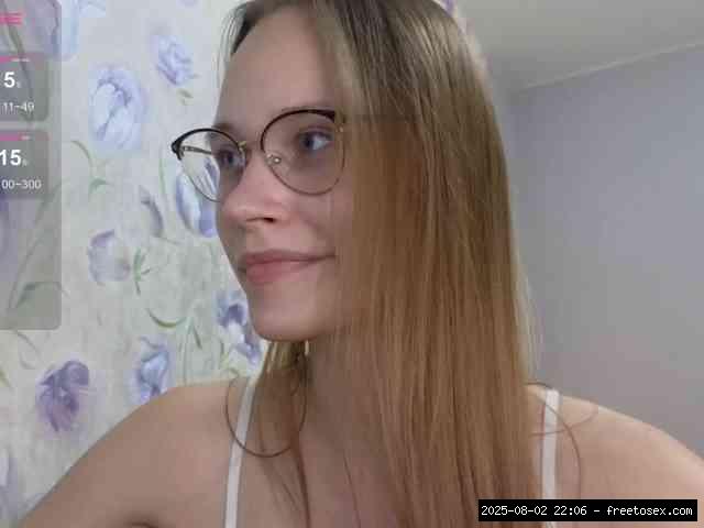 Shaved white, Shaved teens, Group chat for 40 tokens, Full privates for 90 ..., fingering teens 3