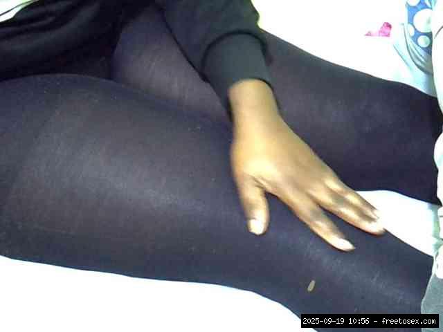 Group chat for 20 39 tokens, Full privates for 90 tokens, Privates for 60 8..., squirt babes 5