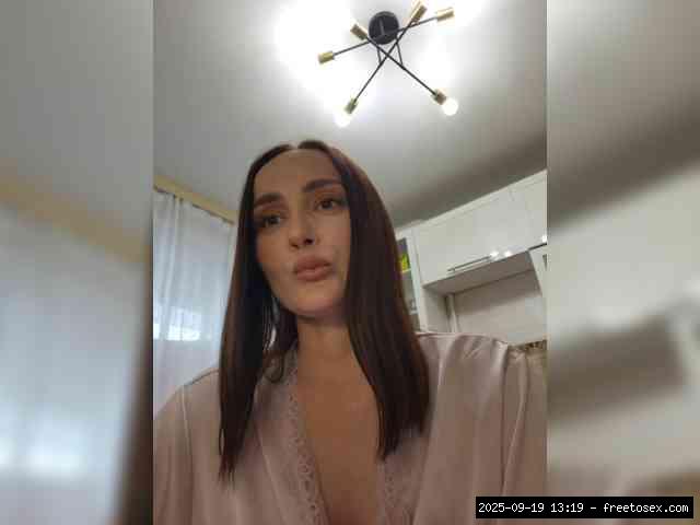 Shaved white, Shaved mature, Group chat for 40 tokens, Full privates for 90..., pussyeating 1