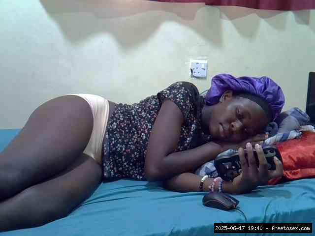 Group chat for 20 39 tokens, Full privates for 90 tokens, Privates for 60 8..., madure 11