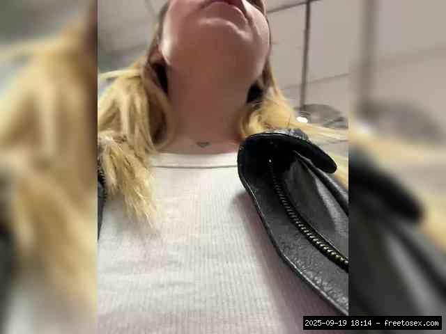 Shaved white, Shaved babes, Group chat for 40 tokens, Full privates for 90 ..., Texas 10