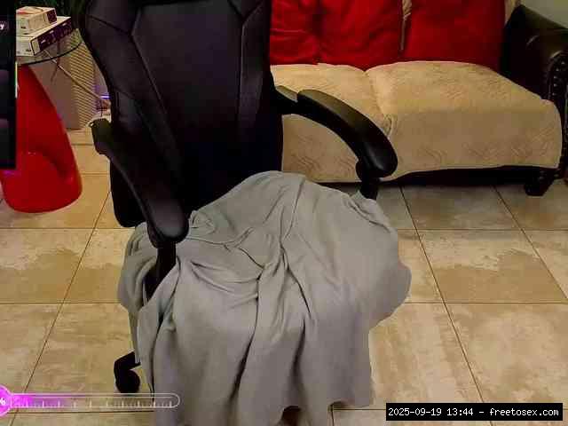 Shaved white, Shaved mature, Full privates for 90 tokens, Privates for 60 8..., handjob mature 17