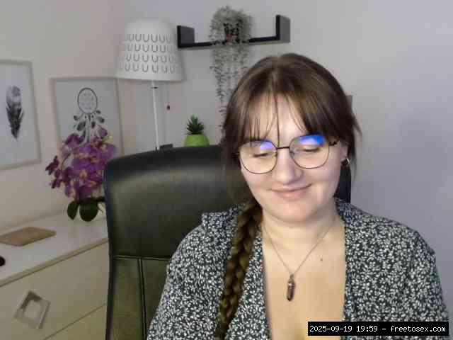 Shaved white, Shaved babes, Group chat for 20 39 tokens, Full privates for ..., cbt 11