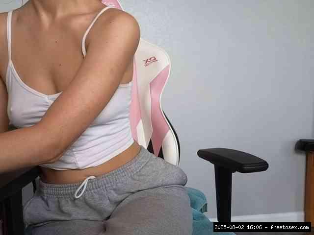 Full privates for 90 tokens, Privates for 90 tokens, American, White babes,..., trimmed white 3