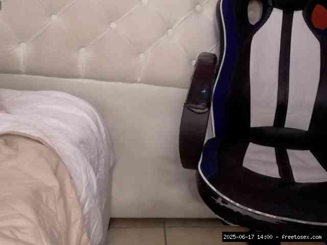 Shaved mature, Shaved latina, Group chat for 20 39 tokens, Full privates fo..., Swallow 4