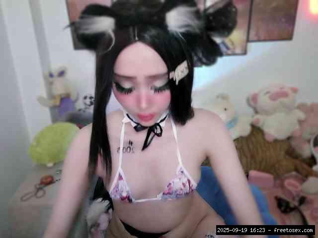 Group chat for 20 39 tokens, Full privates for 90 tokens, Privates for 60 8..., privates 90 9