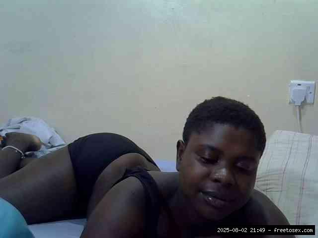 Group chat for 20 39 tokens, Full privates for 90 tokens, Privates for 60 8..., showoil 19