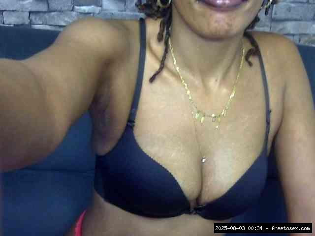 Dirty talk, Group chat for 20 39 tokens, Full privates for 30 59 tokens, Pr..., Italian Milfs 0