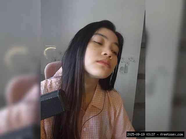 Group chat for 20 39 tokens, Full privates for 90 tokens, Privates for 60 8..., Dreaming 6