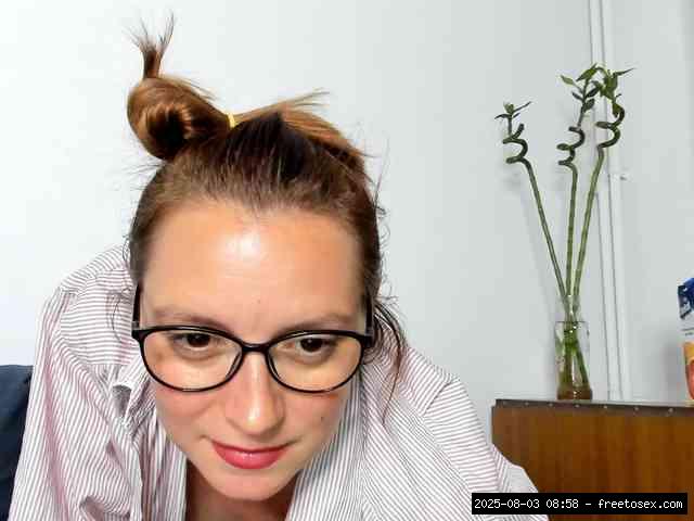Shaved white, Shaved babes, Group chat for 20 39 tokens, Full privates for ..., New Brunette 14