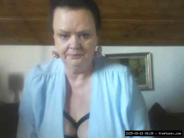 Dirty talk, Shaved white, Shaved grannies, Group chat for 40 tokens, Full p..., female domination 15