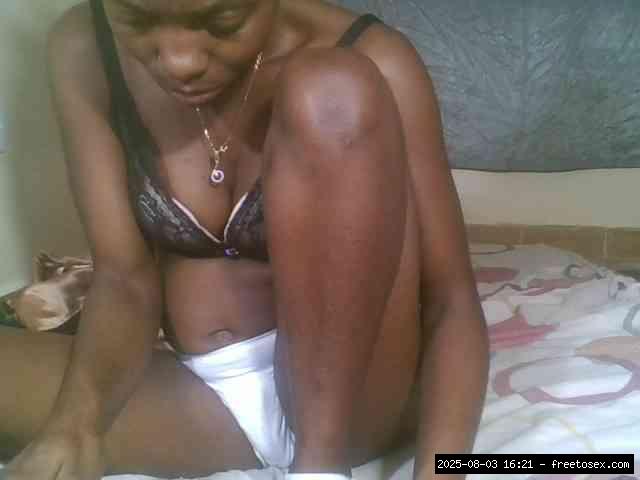 Group chat for 20 39 tokens, Full privates for 30 59 tokens, Privates for 3..., Naughty 16