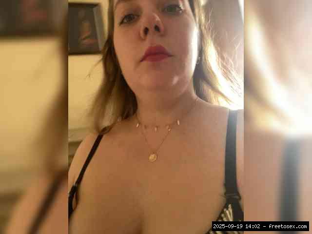 Group chat for 10 19 tokens, Full privates for 90 tokens, Privates for 60 8..., blonde babes 15