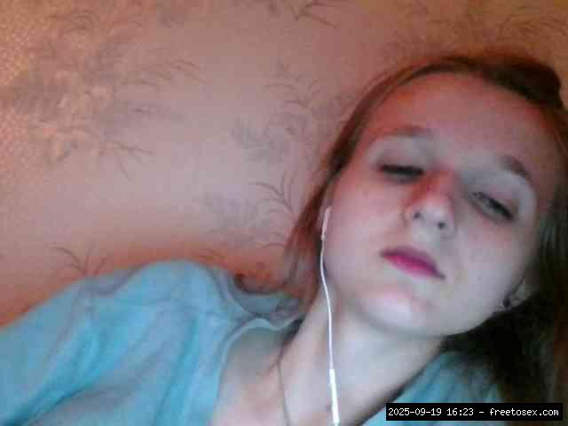 Dirty talk, Group chat for 40 tokens, Full privates for 90 tokens, Privates..., teens 9
