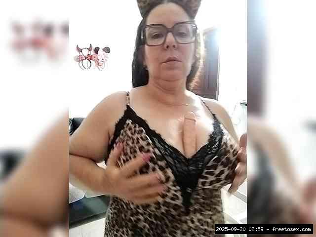 Group chat for 20 39 tokens, Full privates for 90 tokens, Privates for 60 8..., ukrainian grannies 7