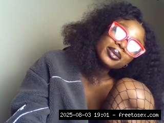 Twerk, Lingerie, Lovense, Toys, Tittyfuck, Tease, Tattoos, Strip, Squirter,..., Riding 10